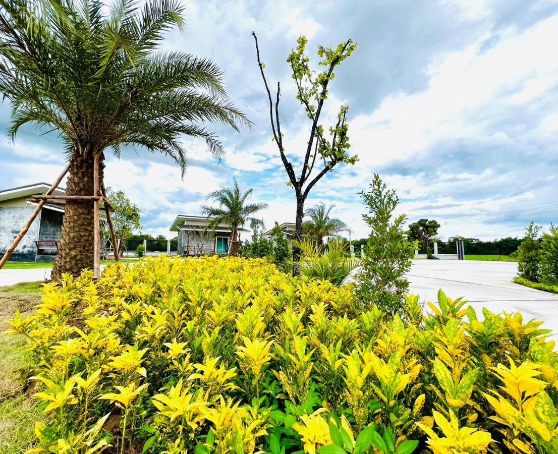 Farm View Resort @Uthai Thani ฟาร์มวิว รีสอร์ท อุทัยธานี Nong Khayang 外观 照片